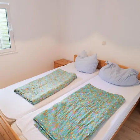 Kleines Ferienhaus 260 Am Badestrand - Abc42 *